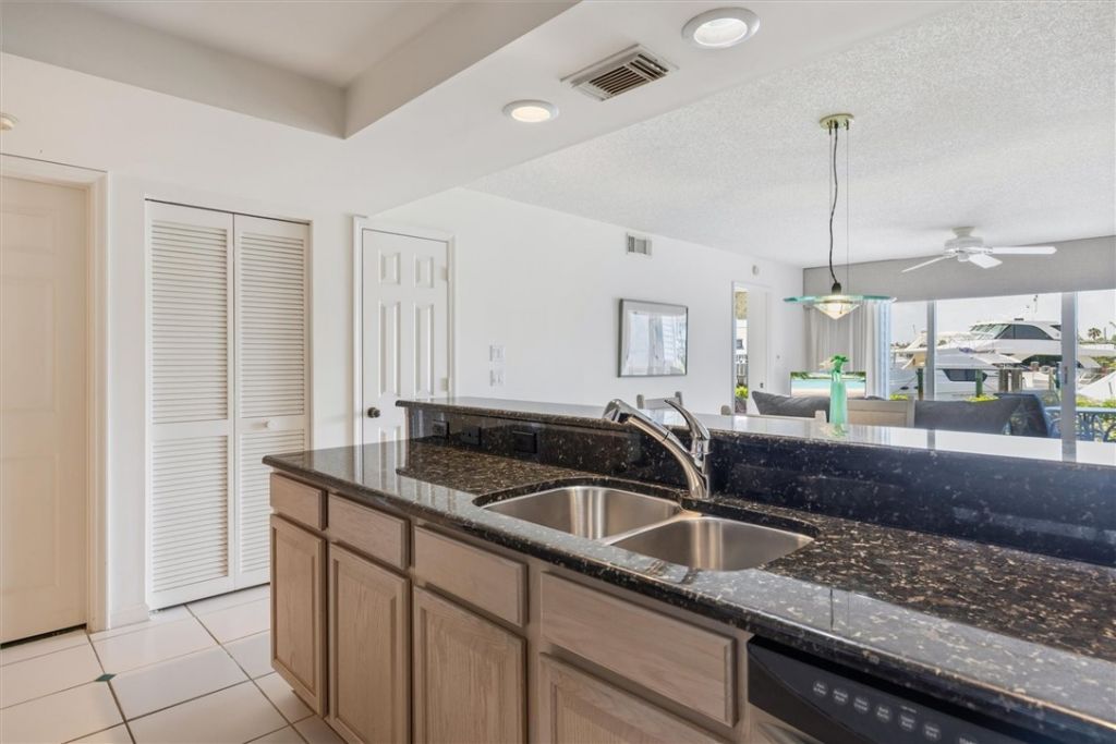 2140 Spyglass Lane, Unit 114, Vero Beach, FL 32963 Photo