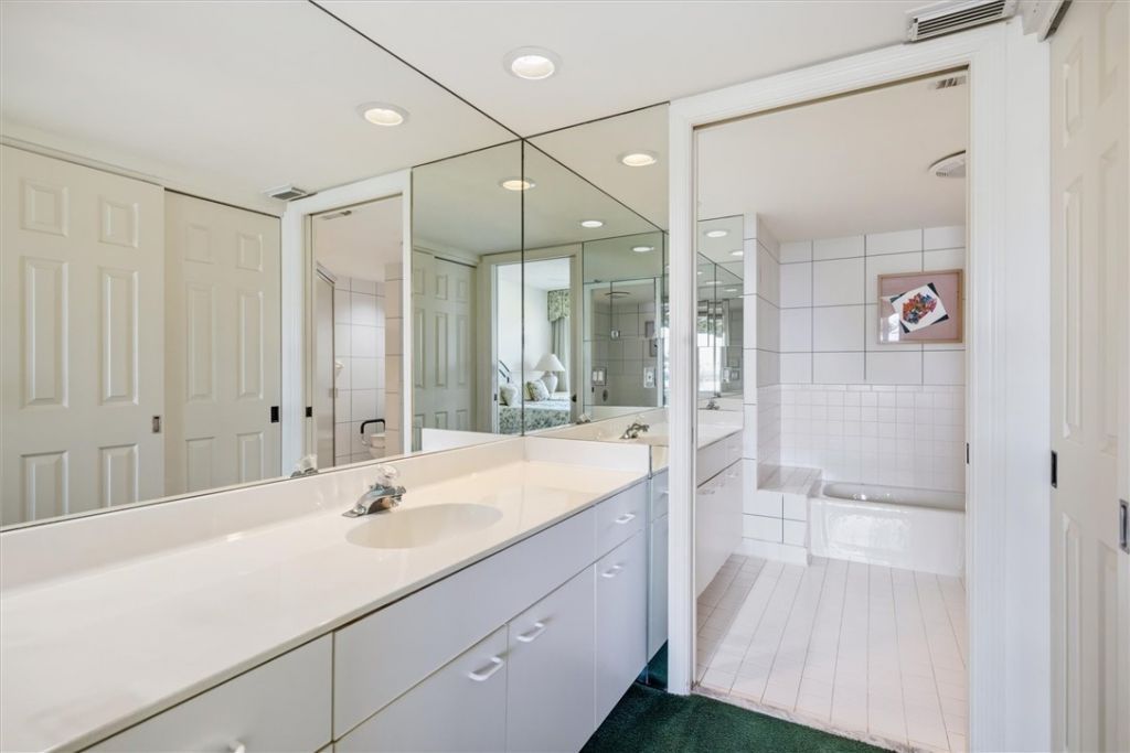 2140 Spyglass Lane, Unit 114, Vero Beach, FL 32963 Photo