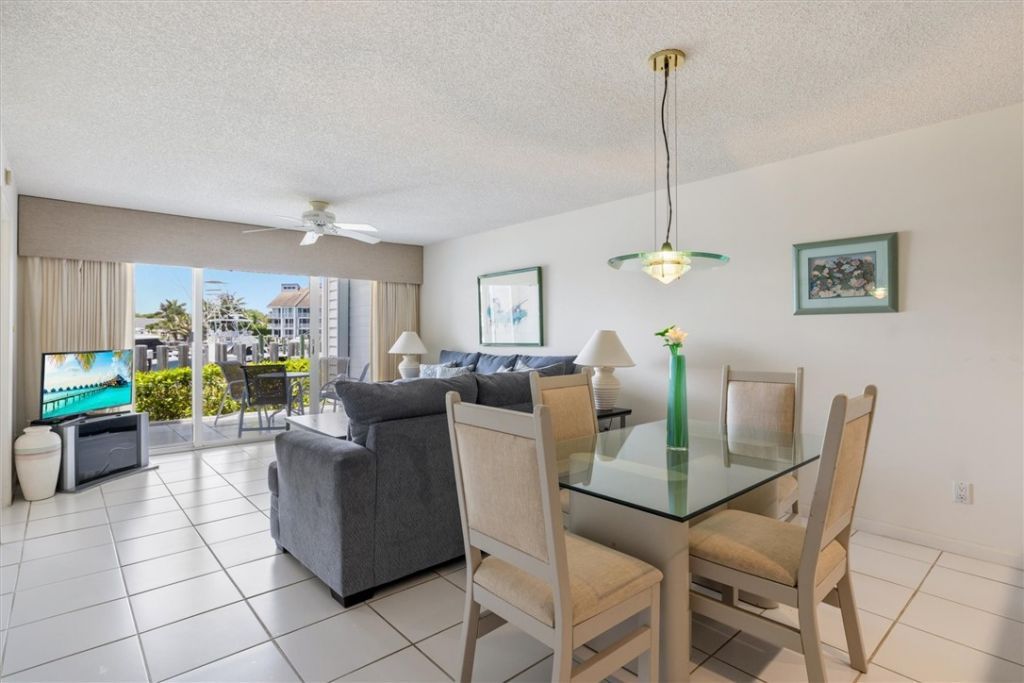 2140 Spyglass Lane, Unit 114, Vero Beach, FL 32963 Photo