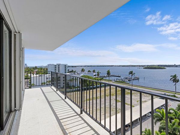 3800 Washington Road, Unit 812, West Palm Beach, FL 33405