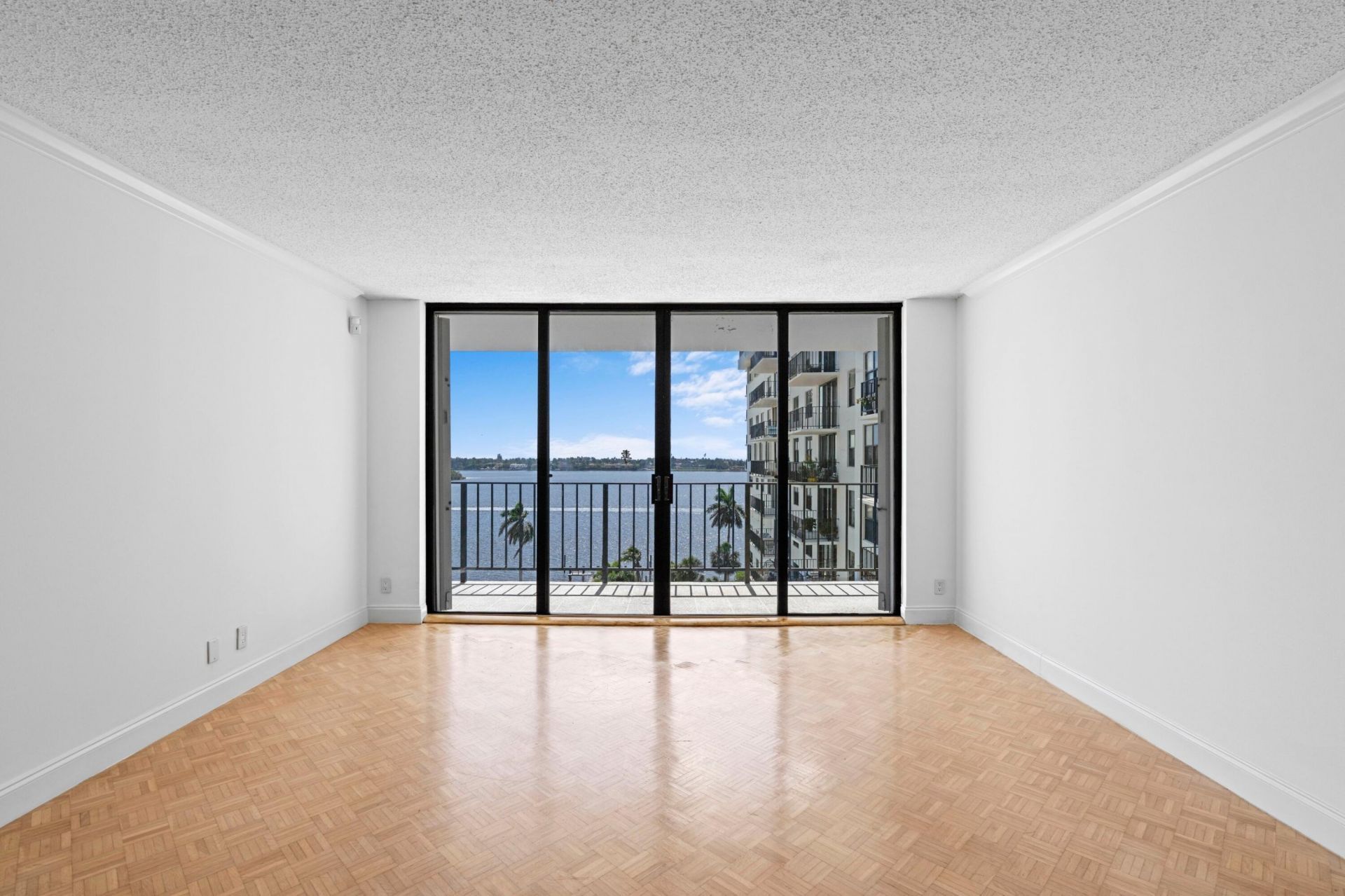 3800 Washington Road, Unit 812, West Palm Beach, FL 33405 Photo