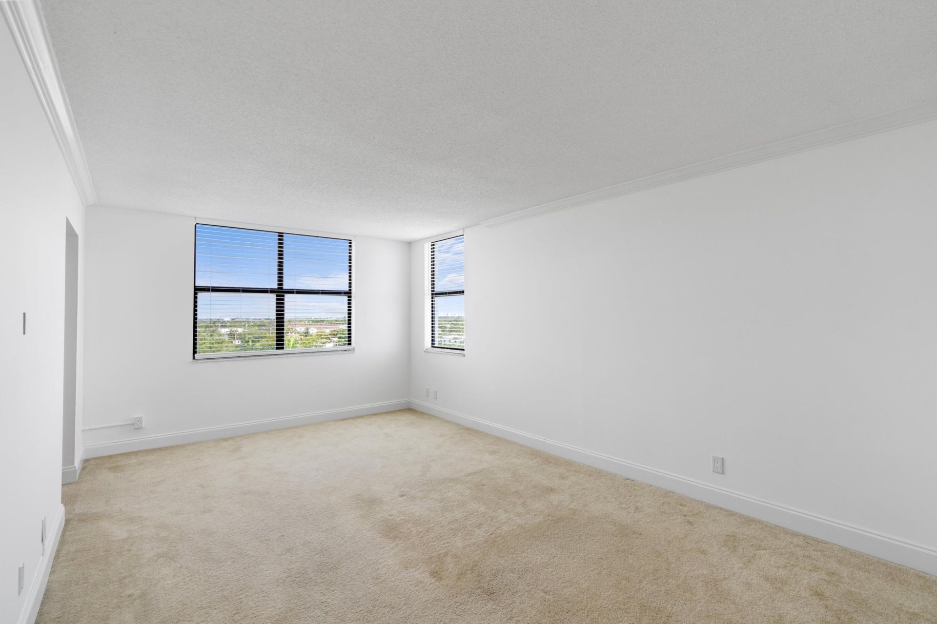 3800 Washington Road, Unit 812, West Palm Beach, FL 33405 Photo