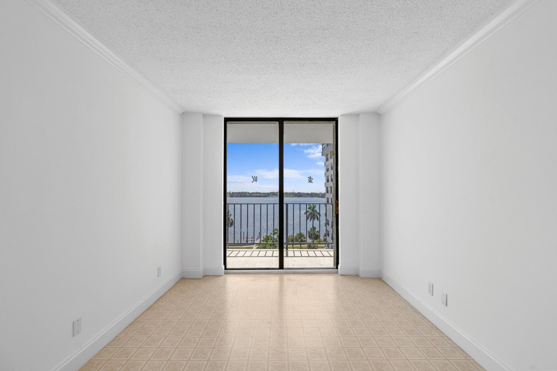 3800 Washington Road, Unit 812, West Palm Beach, FL 33405 Photo
