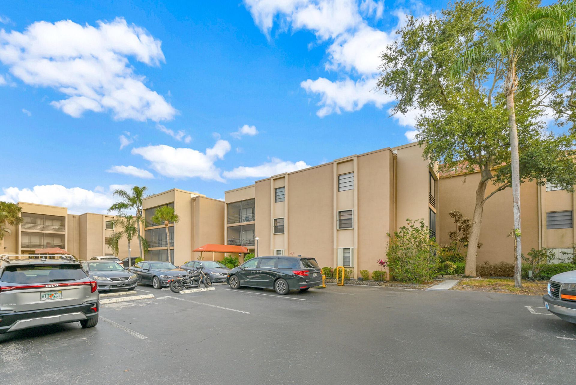 3800 N Hills Drive, Unit 315, Hollywood, FL 33021 Photo