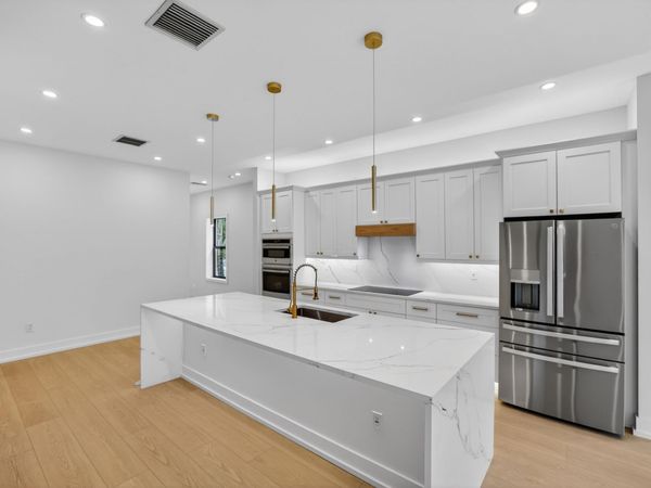 509 SW 11th Street, Unit 509, Fort Lauderdale, FL 33315
