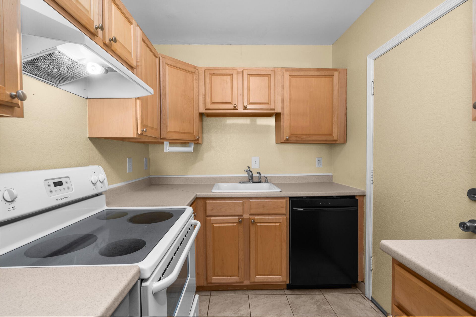 2171 NE 66th Street, Unit 812, Fort Lauderdale, FL 33308 Photo