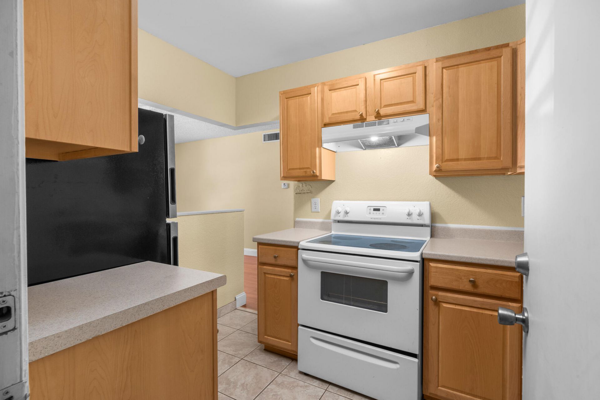 2171 NE 66th Street, Unit 812, Fort Lauderdale, FL 33308 Photo