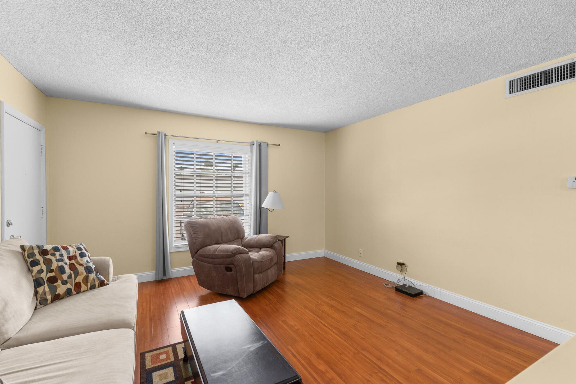 2171 NE 66th Street, Unit 812, Fort Lauderdale, FL 33308 Photo