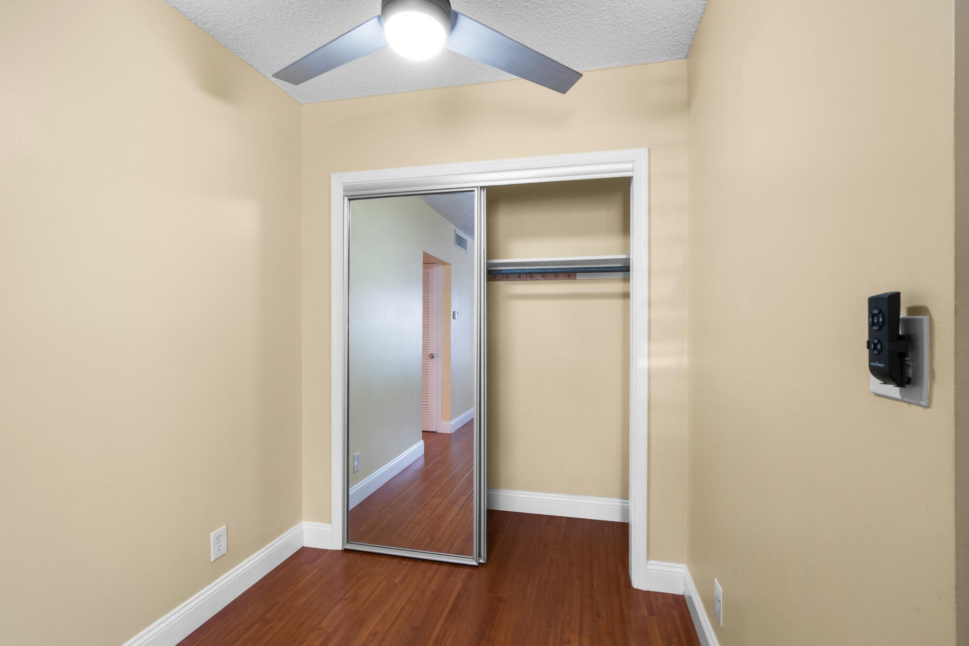 2171 NE 66th Street, Unit 812, Fort Lauderdale, FL 33308 Photo