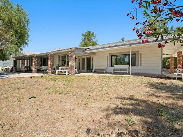 20035 Carson Court, Saugus, CA 91390