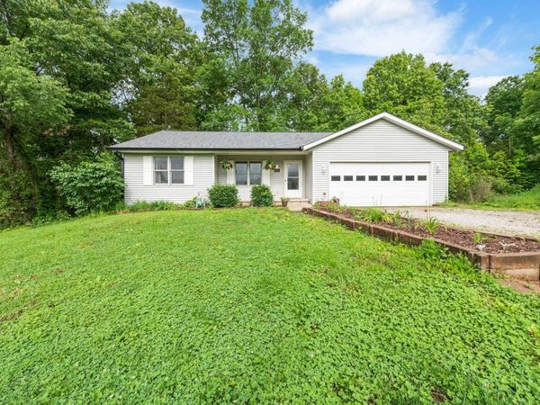 4950 Gene Lane Lane, Nashville, IN 47448