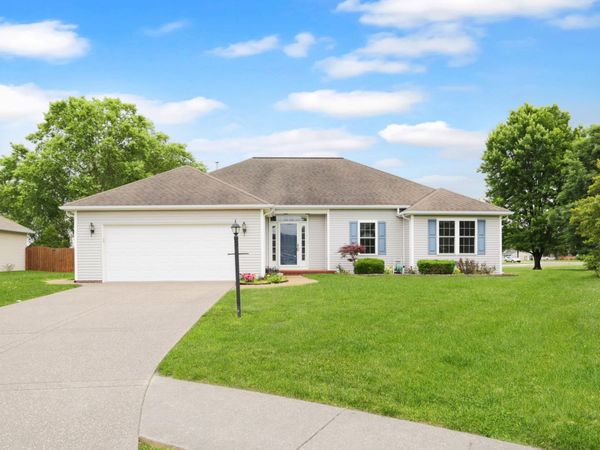 11929 Rosshire Drive, Evansville, IN 47725