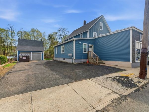 48 Hubbard St, Unit 1R, Ludlow, MA 01056