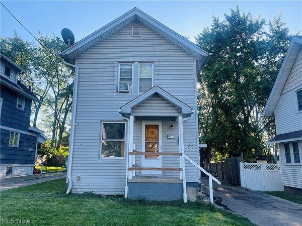 2330 16th Street SW, Akron, OH 44314