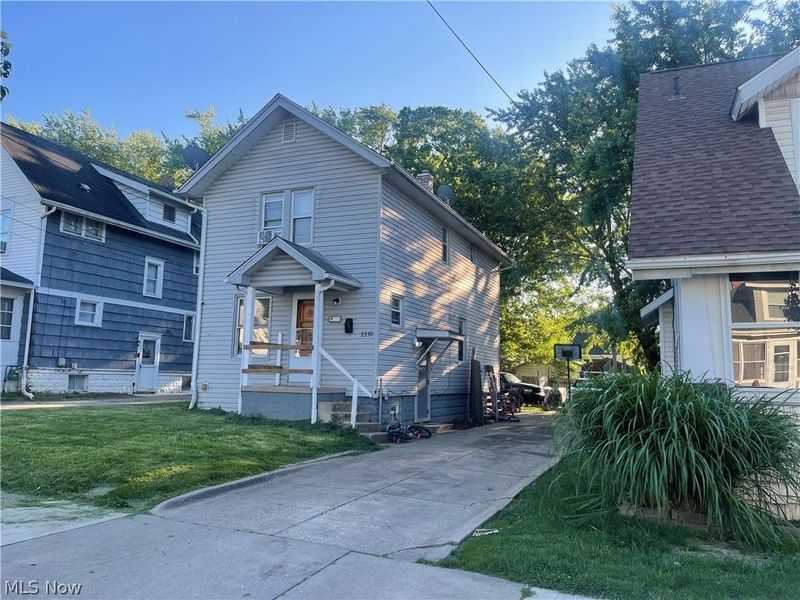 2330 16th Street SW, Akron, OH 44314 Photo 2