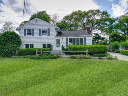 714 Tanglewood Road West Islip, NY 11795