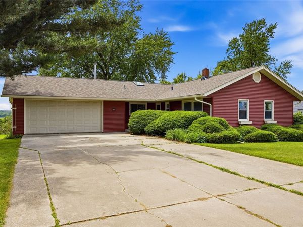 4410 I Street, Amana, IA 52203