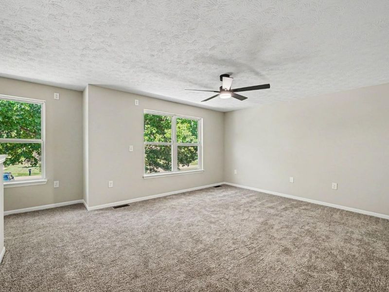 423 Lorelei Drive, Perry Twp, OH 45118 Photo 10