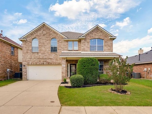 4204 Bridgestone Drive, Fort Worth, TX 76123