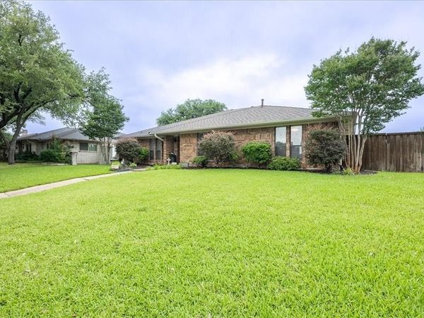 2223 Valley Mill, Carrollton, TX 75006