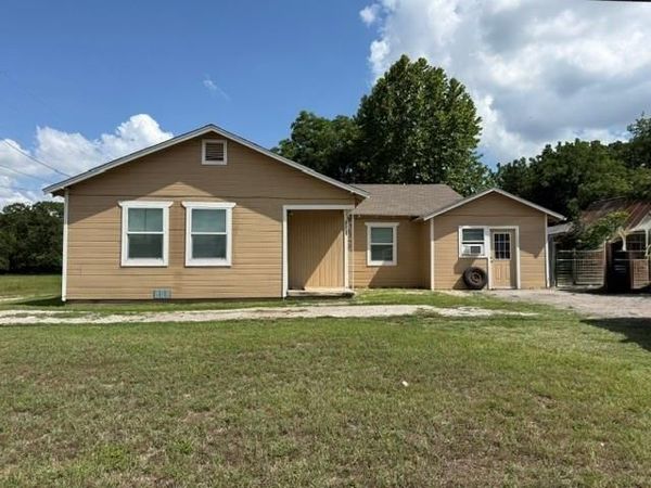 750 W Lingleville Rd , Stephenville, TX 76401