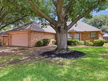 4009 Brookway Drive, Fort Worth, TX 76123
