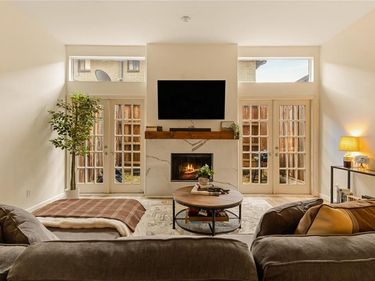 4015 Holland Avenue, Unit 103, Dallas, TX 75219