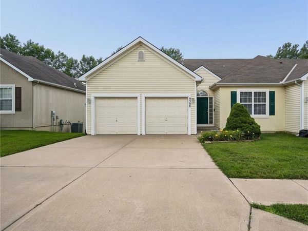 9508 N Main Street, Kansas City, MO 64155