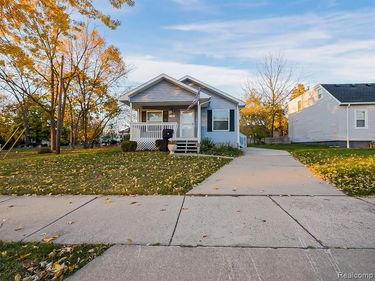 49 Oakhill Street, Pontiac, MI 48342