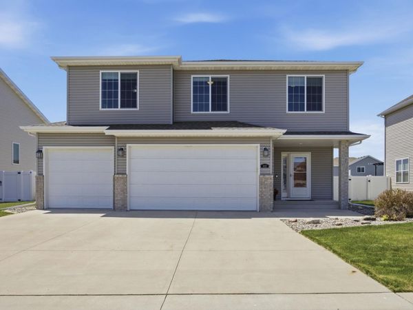 3122 5th Street E, West Fargo, ND 58078