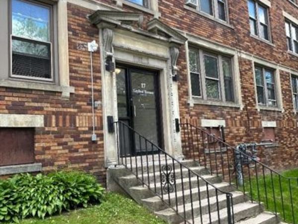 17 Leyfred Ter, Unit 1 R, Springfield, MA 01108