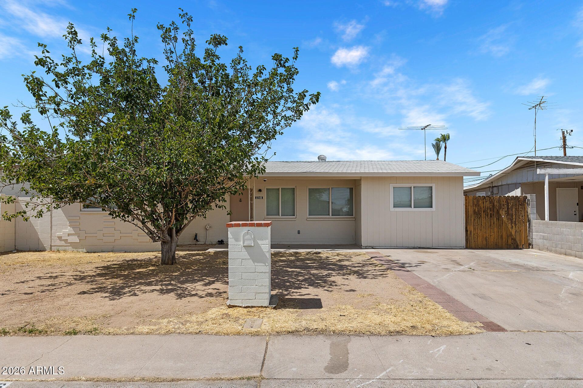 2246 W Sierra Street, Phoenix, AZ 85029 Main Photo