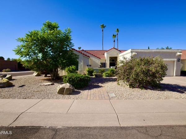 9015 E WINDROSE Drive, Scottsdale, AZ 85260
