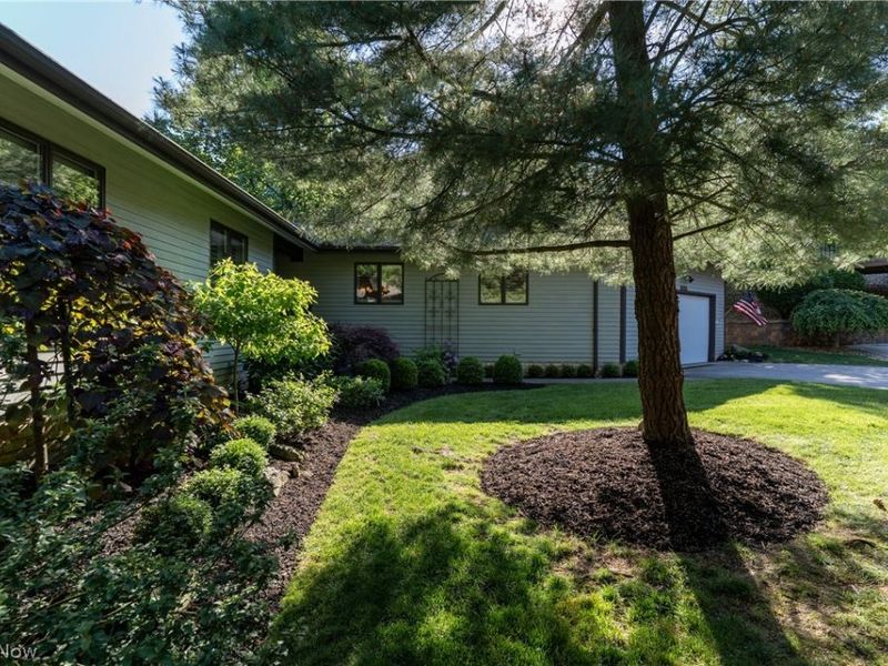 6782 windward hills Drive , Brecksville, OH 44141 Photo 2