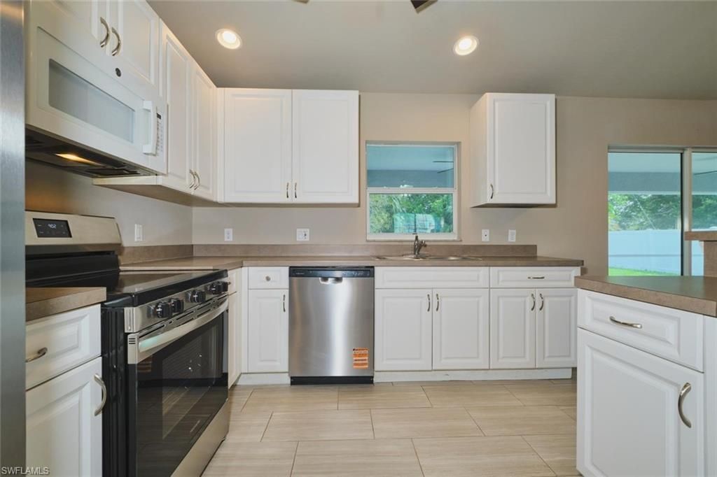 235 SW 12th St , Cape Coral, FL 33991 Photo