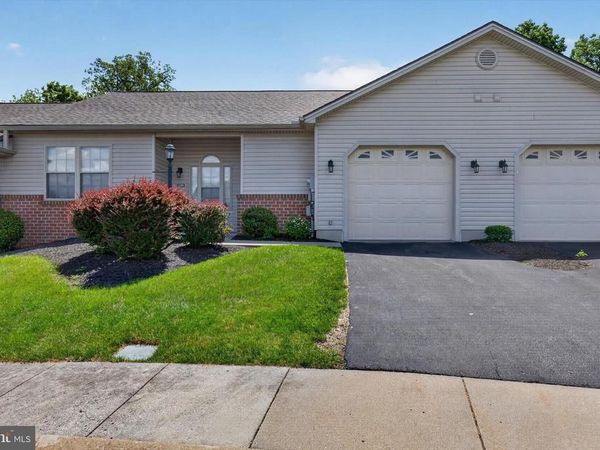 130 LEONARD LANE , HARRISBURG, PA 17111