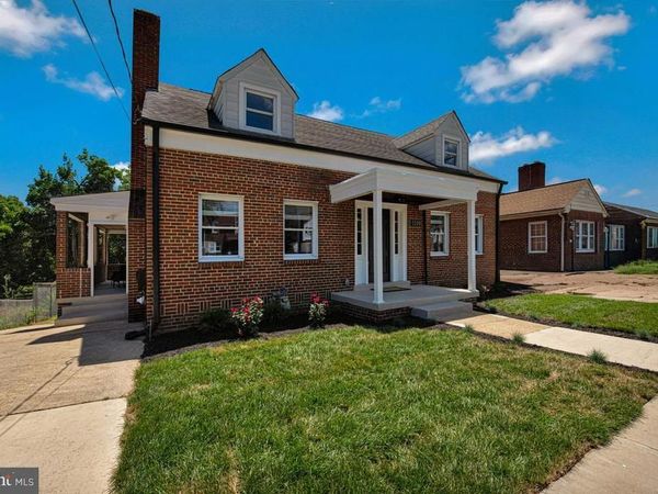2105 QUEENS CHAPEL ROAD, HYATTSVILLE, MD 20782