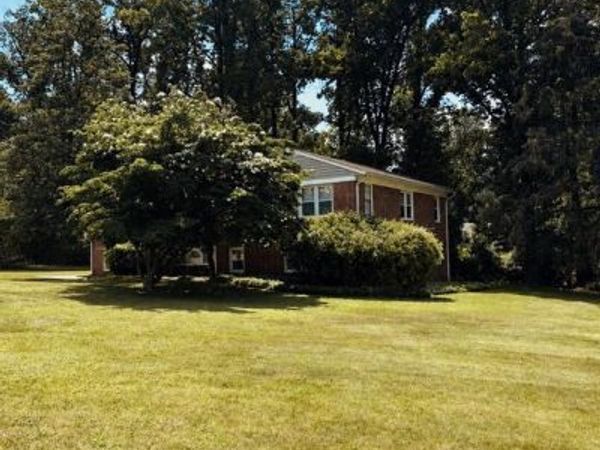 2 GREENLEA DRIVE, PIKESVILLE, MD 21208