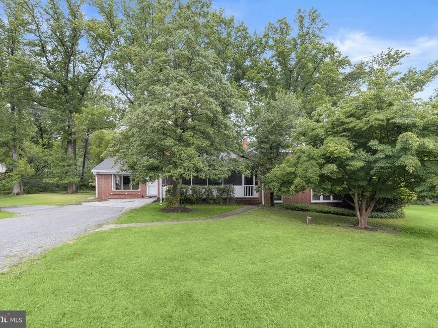 2 Greenlea Drive, Pikesville, MD 21208 Main Photo