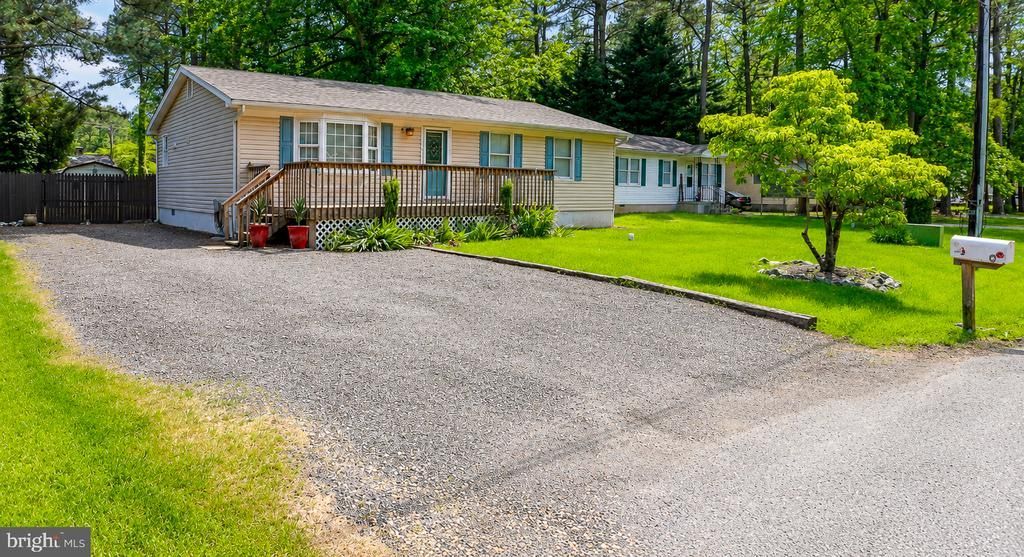 427 Dogwood Drive, Lusby, MD 20657 Main Photo