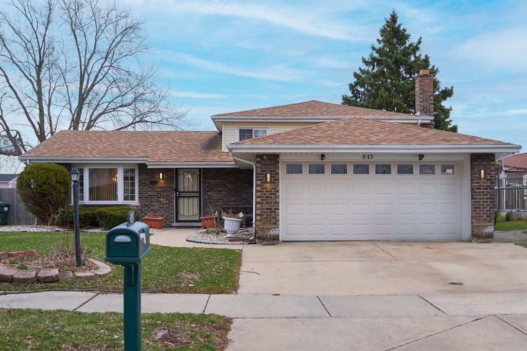 513 S Harper Avenue, Glenwood, IL 60425