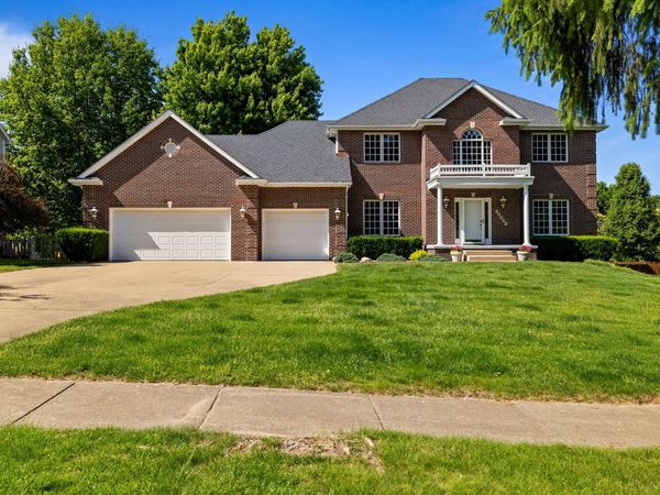 14591 Wildwood Drive, Clive, IA 50325