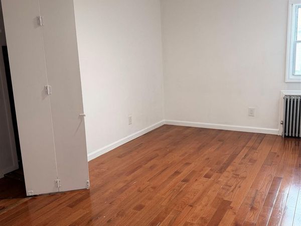 153 Emporia Avenue , Unit Floor 2, Elmont, NY 11003