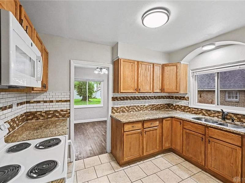 2719 Earlham Drive, Dayton, OH 45406 Photo 9