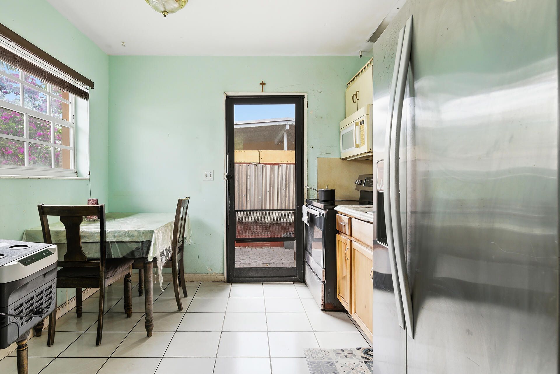 550 NE 37th Street, Unit 1-2, Pompano Beach, FL 33064 Photo