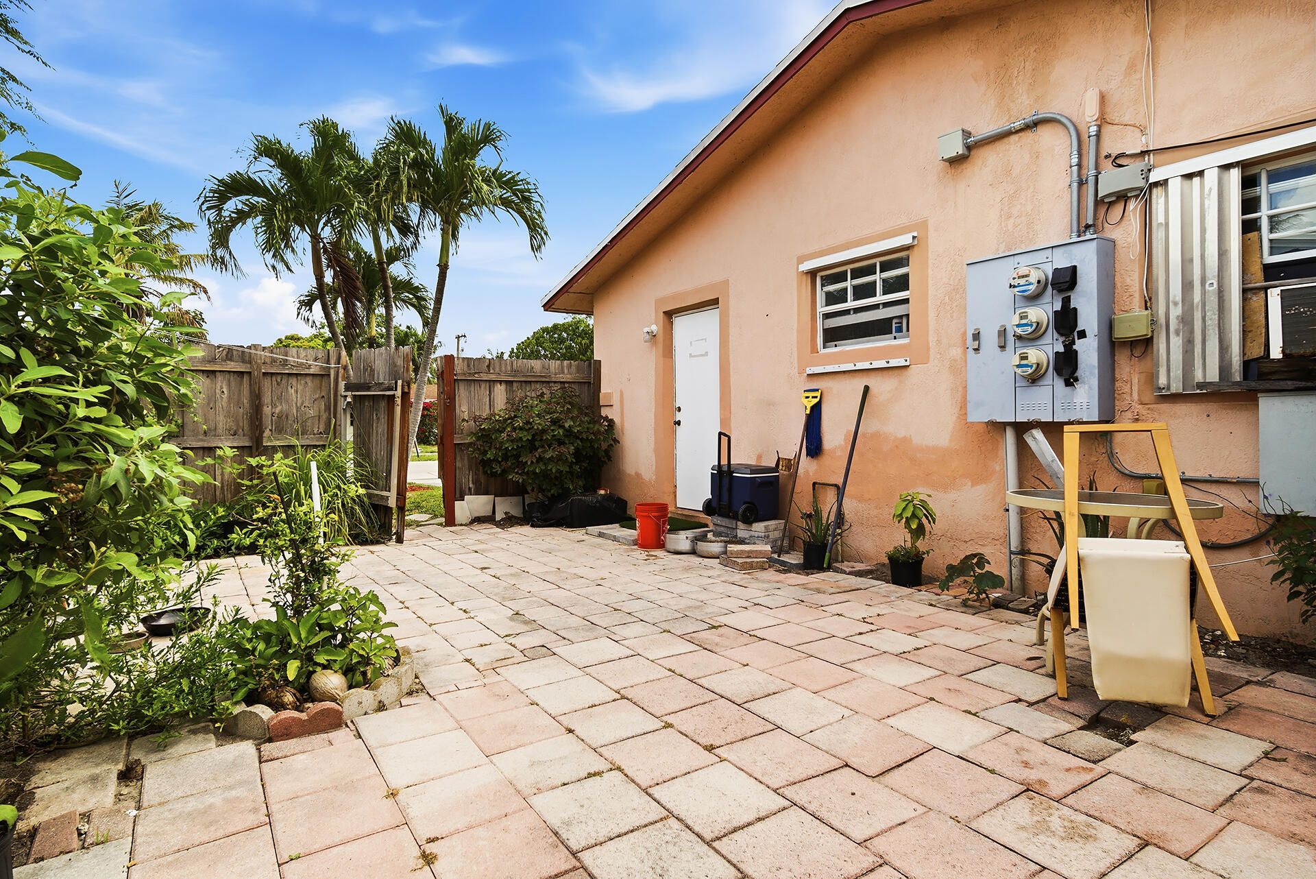550 NE 37th Street, Unit 1-2, Pompano Beach, FL 33064 Photo