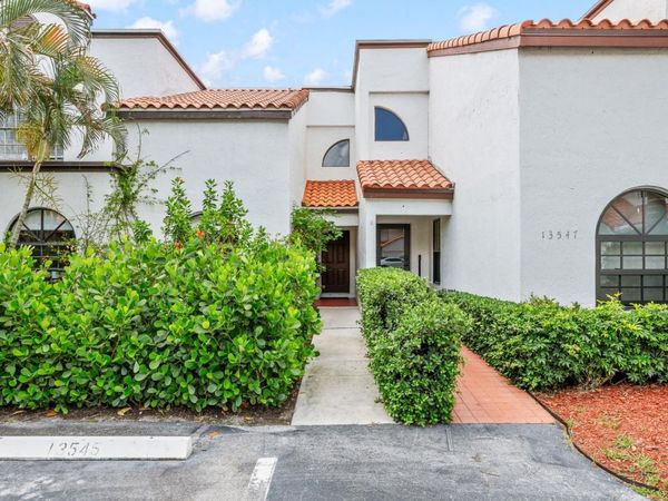 13549 Fountain View Boulevard, Wellington, FL 33414