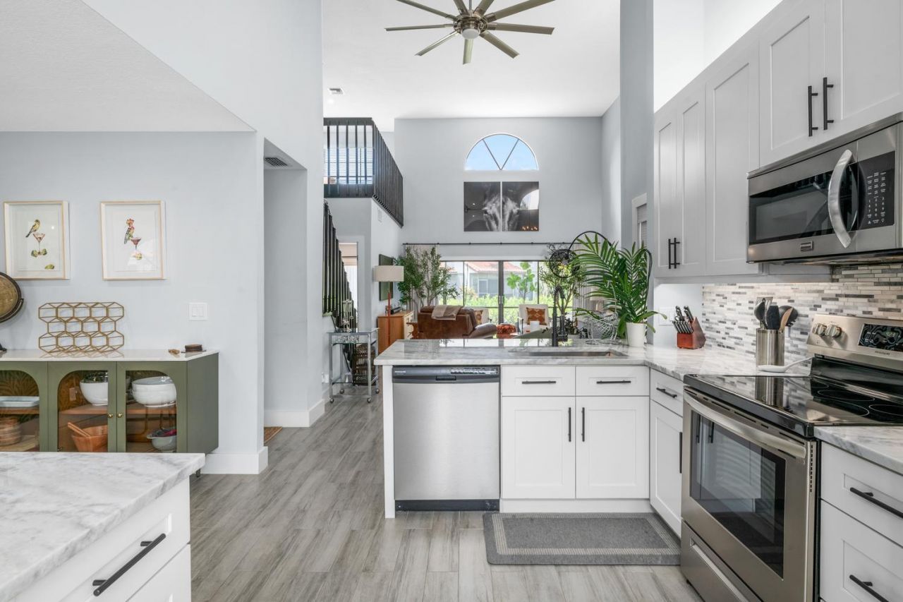 13549 Fountain View Boulevard, Wellington, FL 33414 Photo