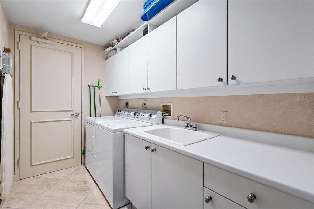 800 Ocean Drive, Unit 1104, Juno Beach, FL 33408 Photo