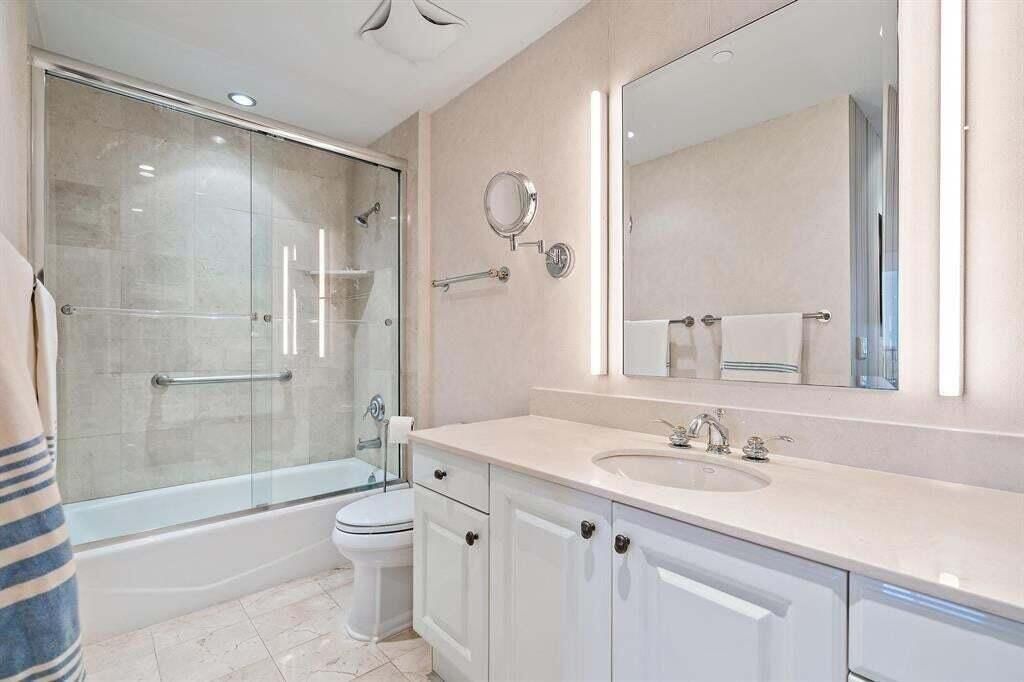 800 Ocean Drive, Unit 1104, Juno Beach, FL 33408 Photo